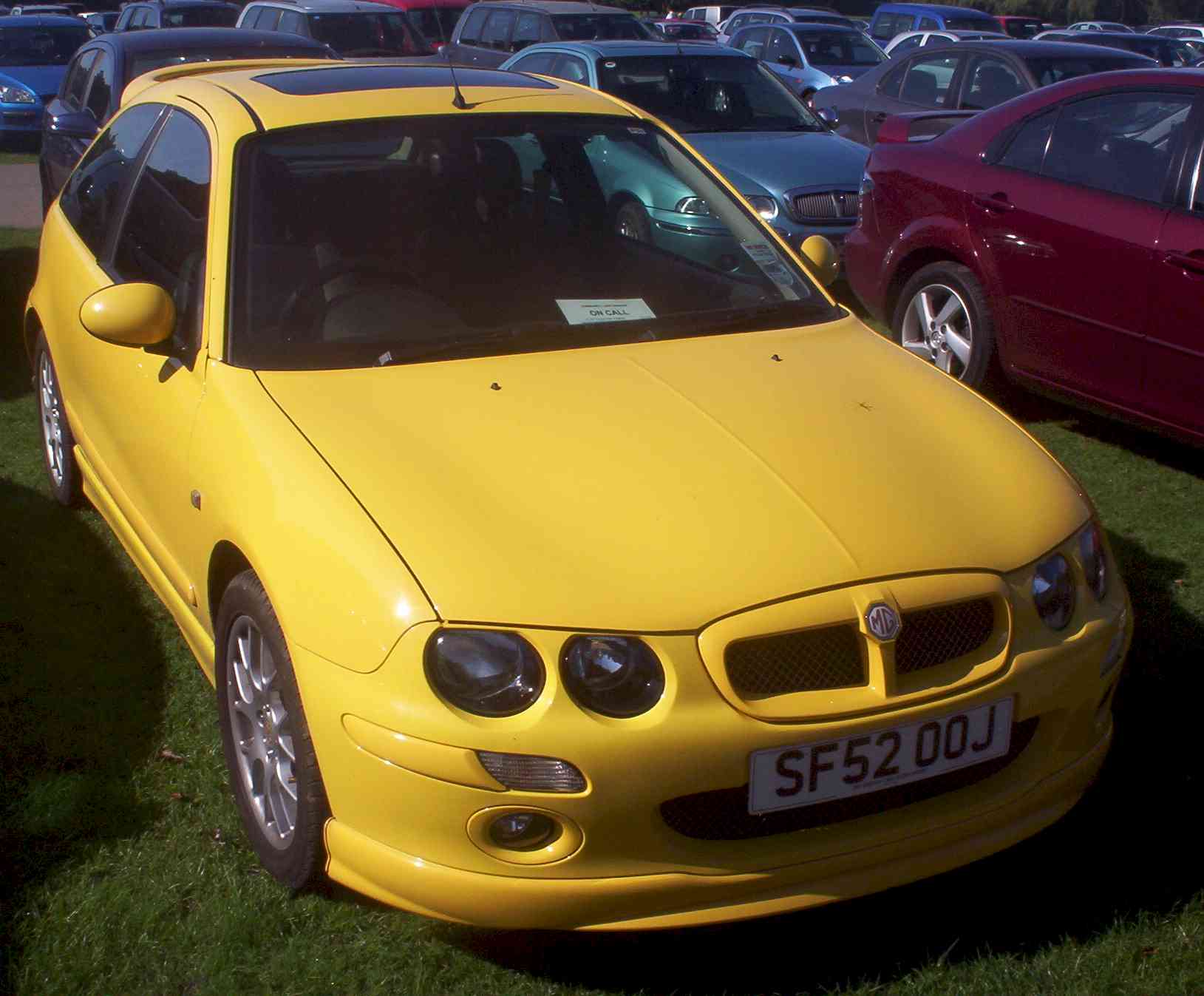 MG ZR Yellow