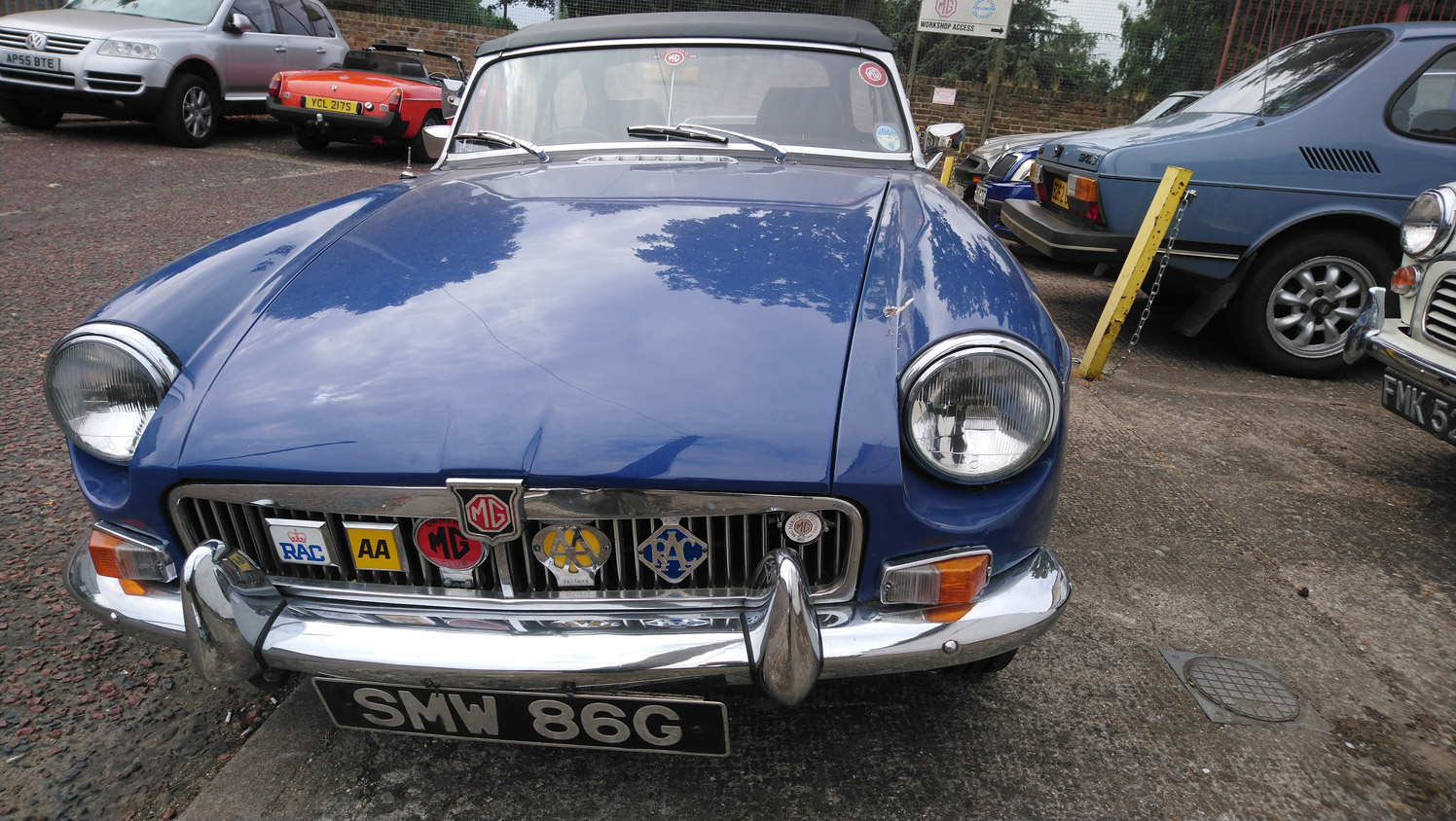 MGB 1968 Mineral Blue