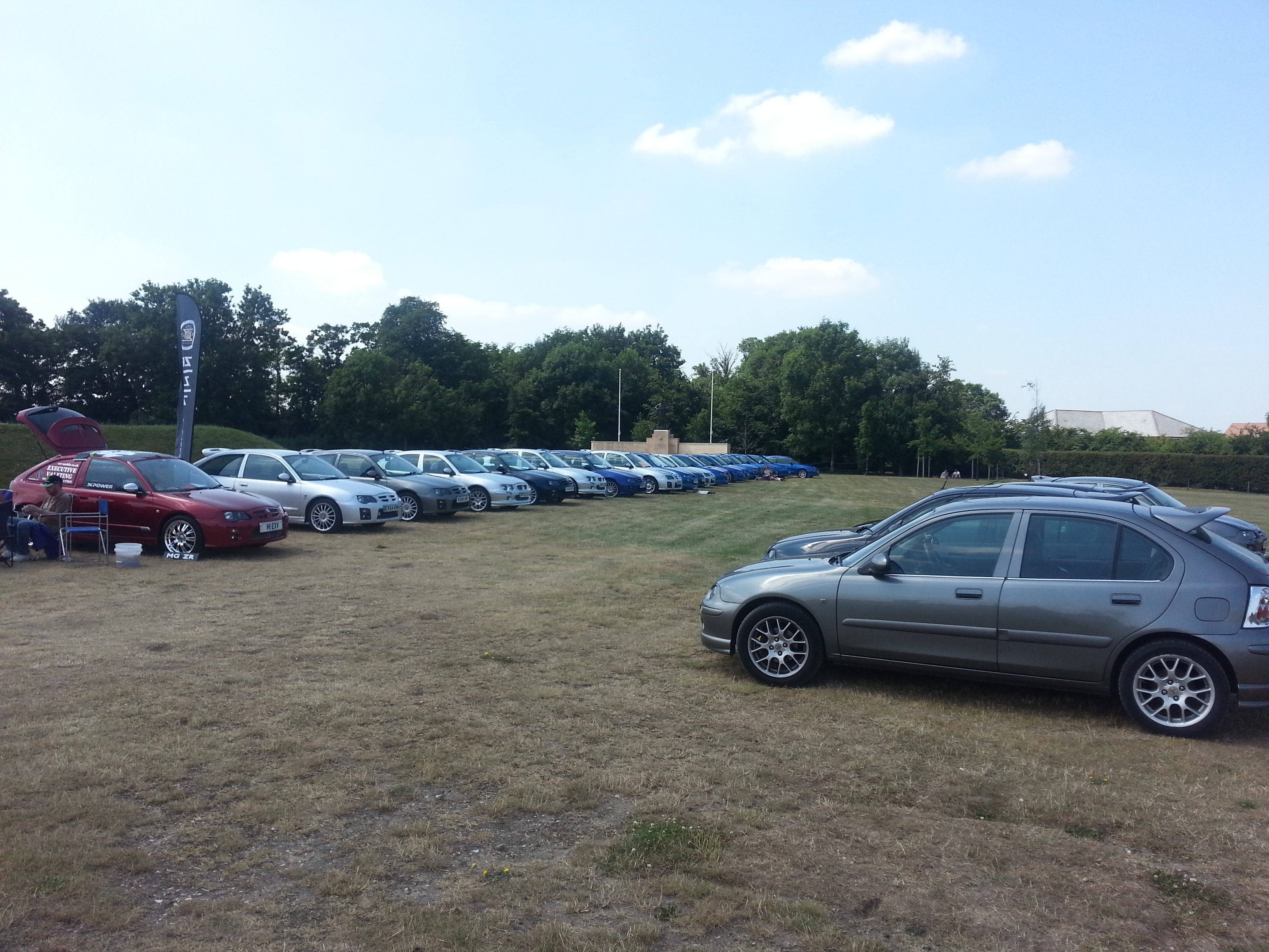 MG ZR