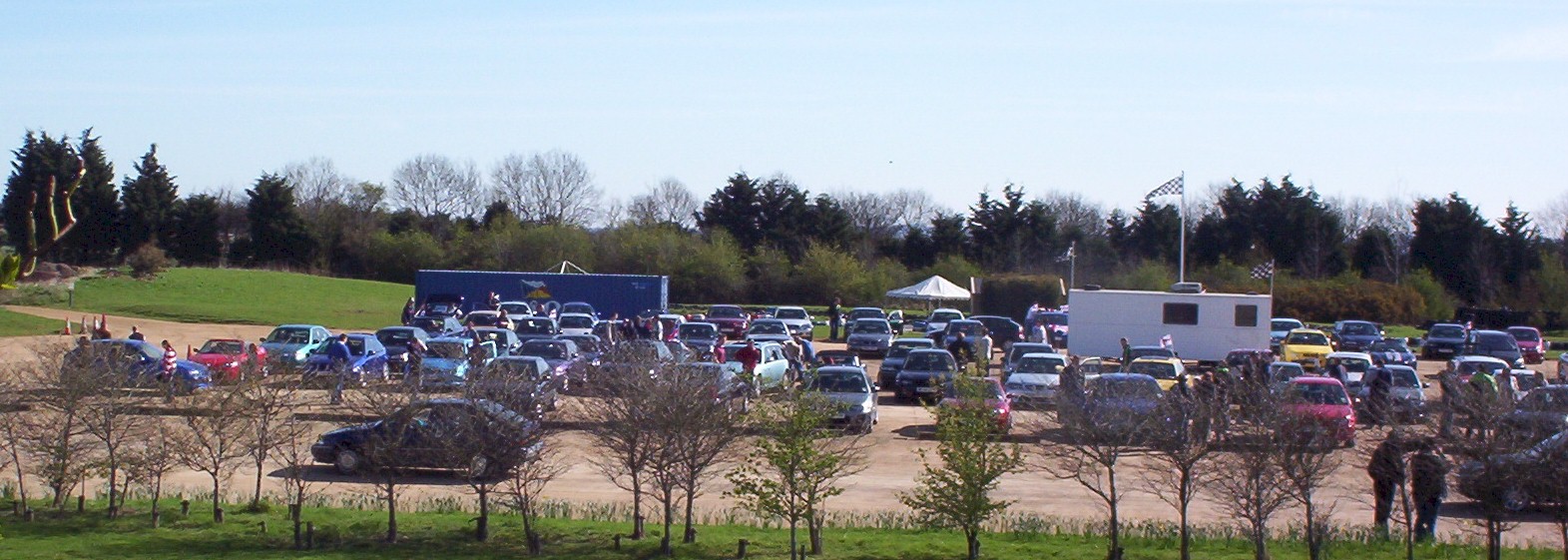 Gaydon carpark starts to fill up.