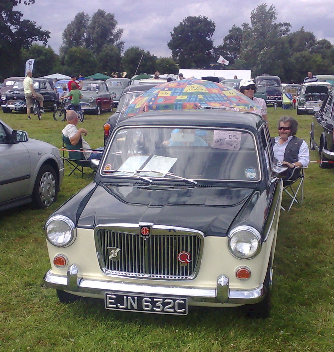 MG1100