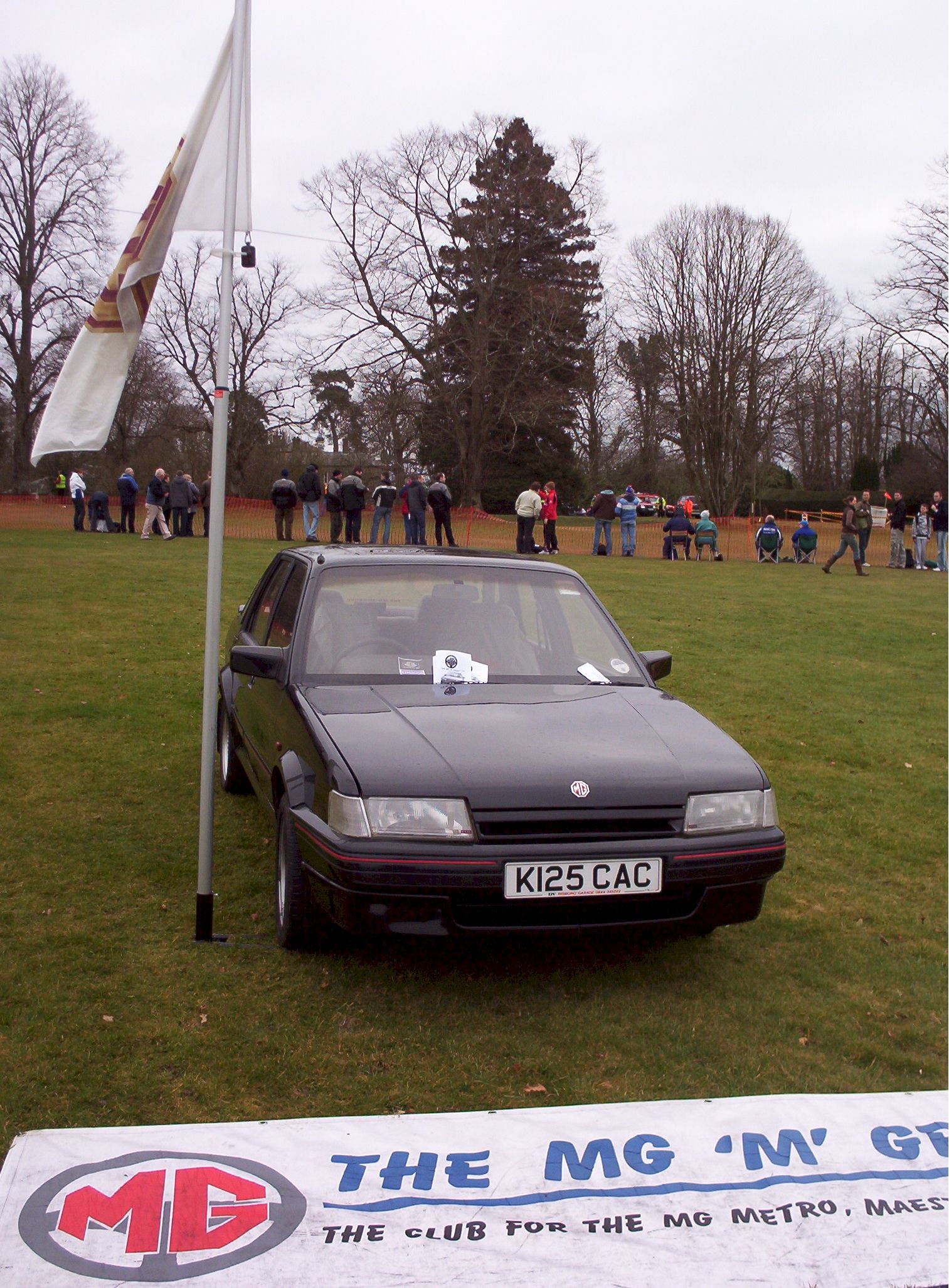 MG 'M' Group Stand